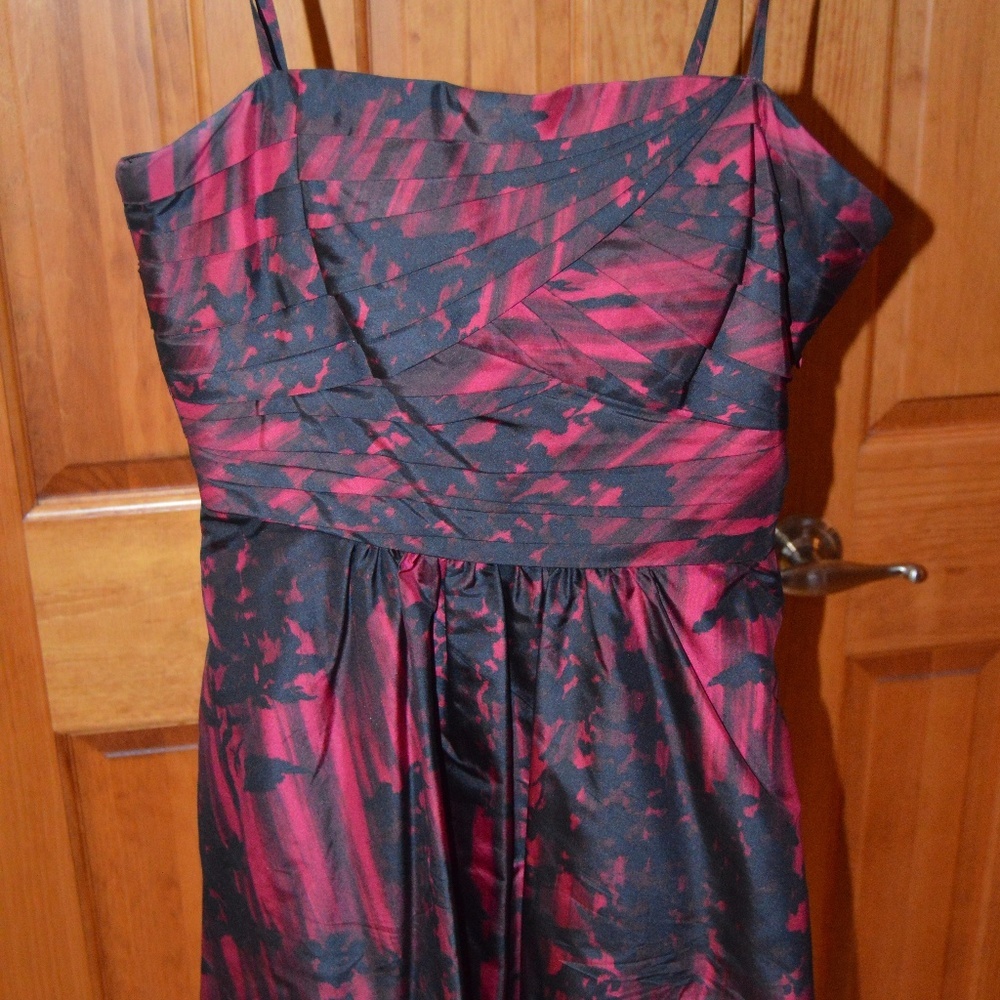 BCBG Red and Black Bubble Hem Cocktail Dress